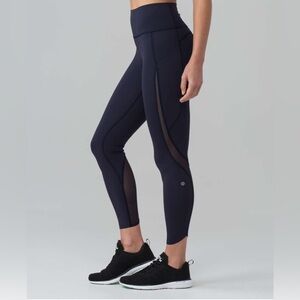 Lululemon Navy Pace Perfect 7/8 Tight (25")